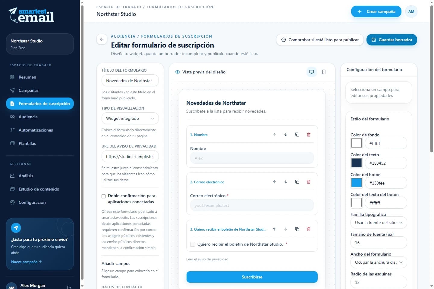 Editor de formularios de smartest.email con un ejemplo de suscripción a una newsletter